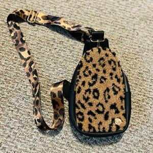 Crossbody bag!! Absolutely perfect for the Lady on the Go!!